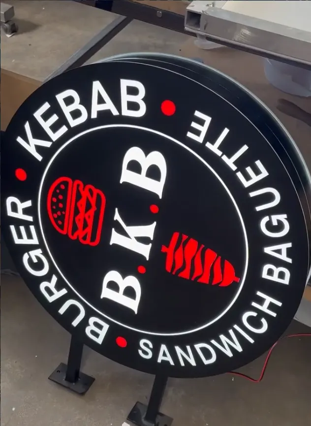 Réalisation Mat.enseigne